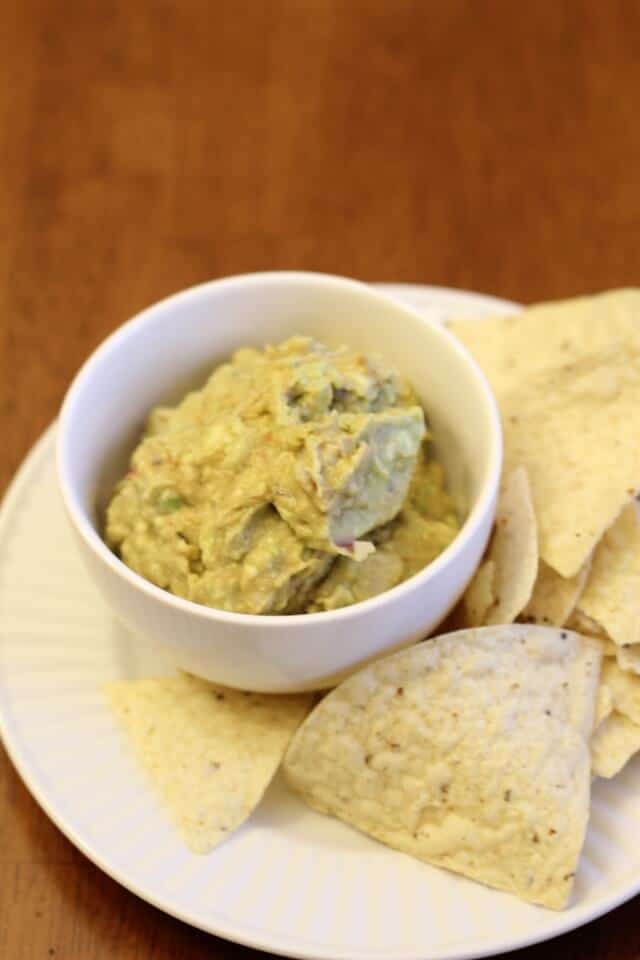 Stilettos and Diapers: Fast and easy guacamole, made with ingredients you have! 