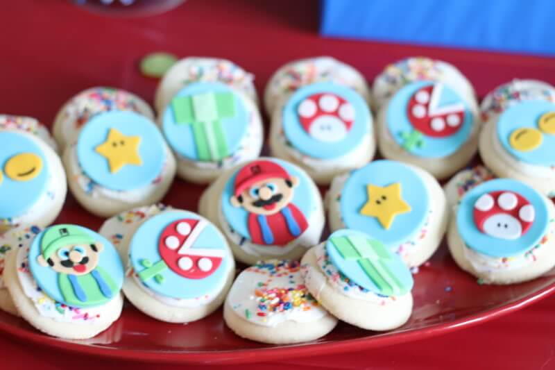 Stilettos and Diapers: Super Mario Toppers from Sugared Up