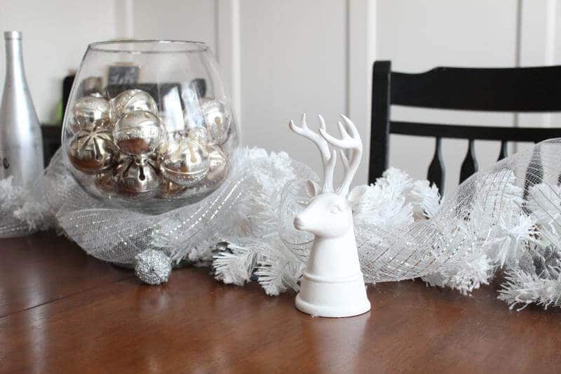 Christmas Centerpiece with Wallace Bells via Stilettos and Diapers