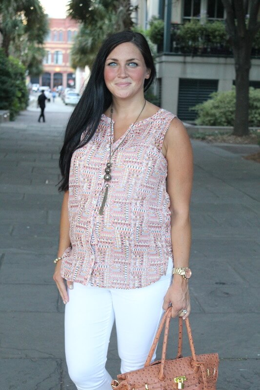 White skinny jeans, pattern top