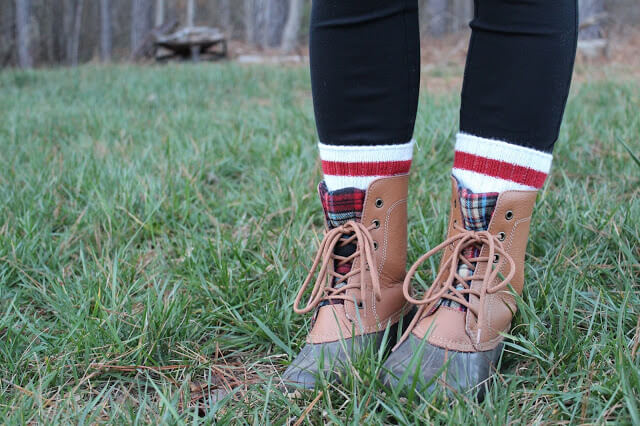 duck boots, sock with red stripe