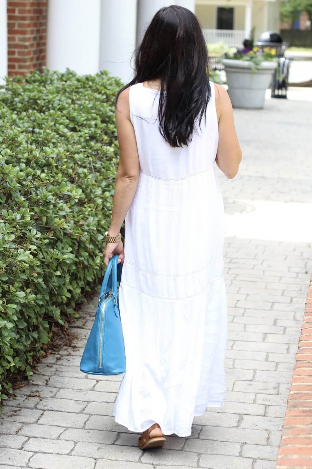 Spring Style, White embroidered maxi dress, turquoise bag, 