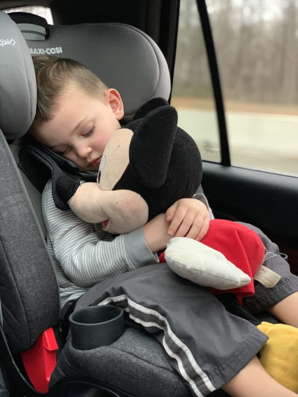A boy and his Mickey, Stilettos and Diapers, Lincoln Wey