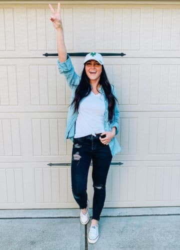 Baseball mom style, How to Style a baseball hat, Stilettos and Diapers, Molly Wey