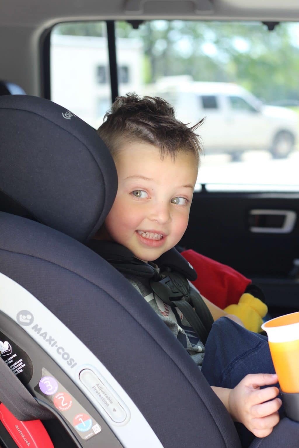 Maxi-Cosi Magellan Review, Stilettos and Diapers, Tips for Road Trips with a Toddler