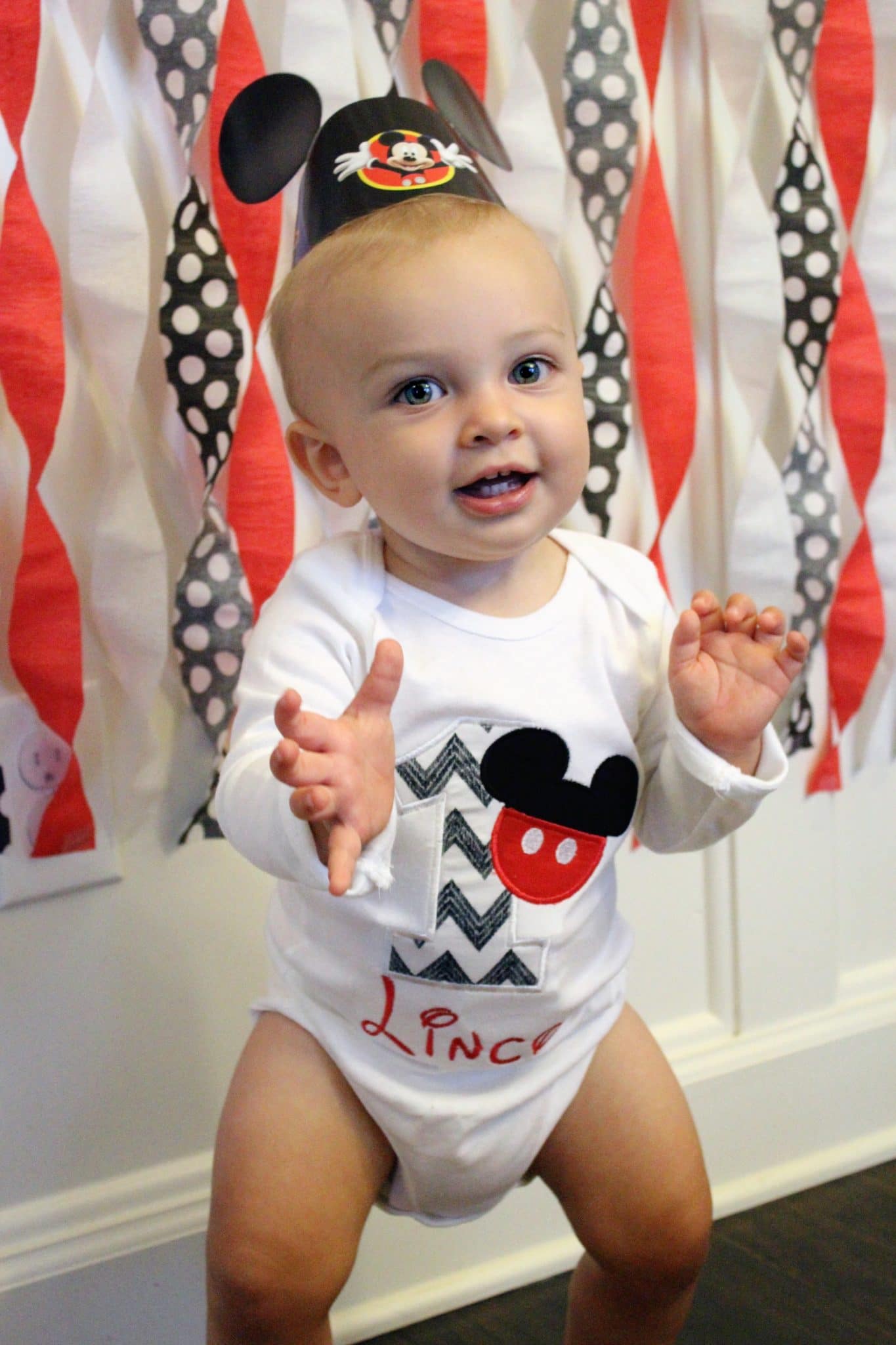1st Mickey Birthday Party, Stilettos and Diapers