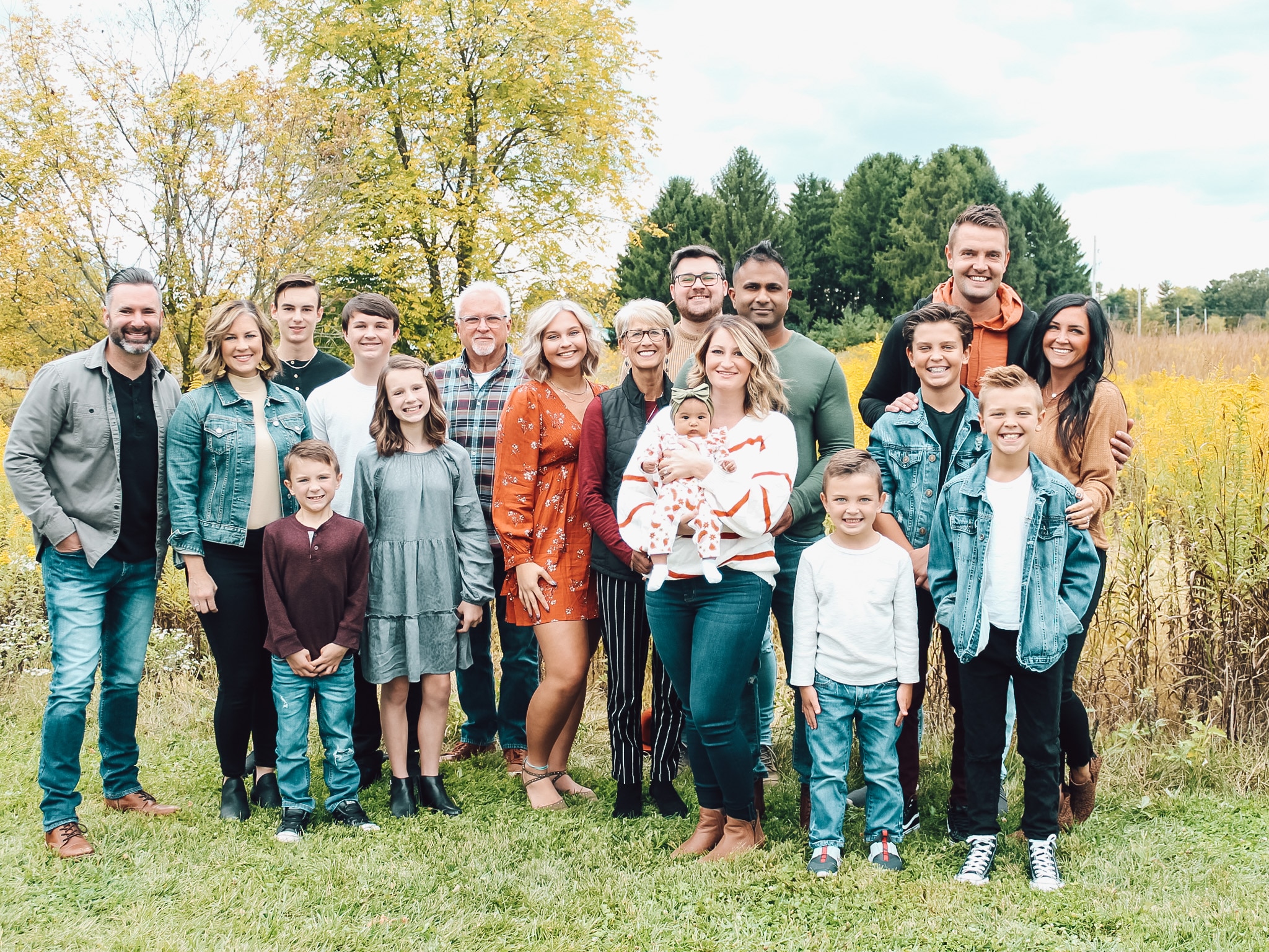 Large Family, Ohio Family Fall Pictures, Stilettos and Diapers, Fall Family Picture Outfit Ideas