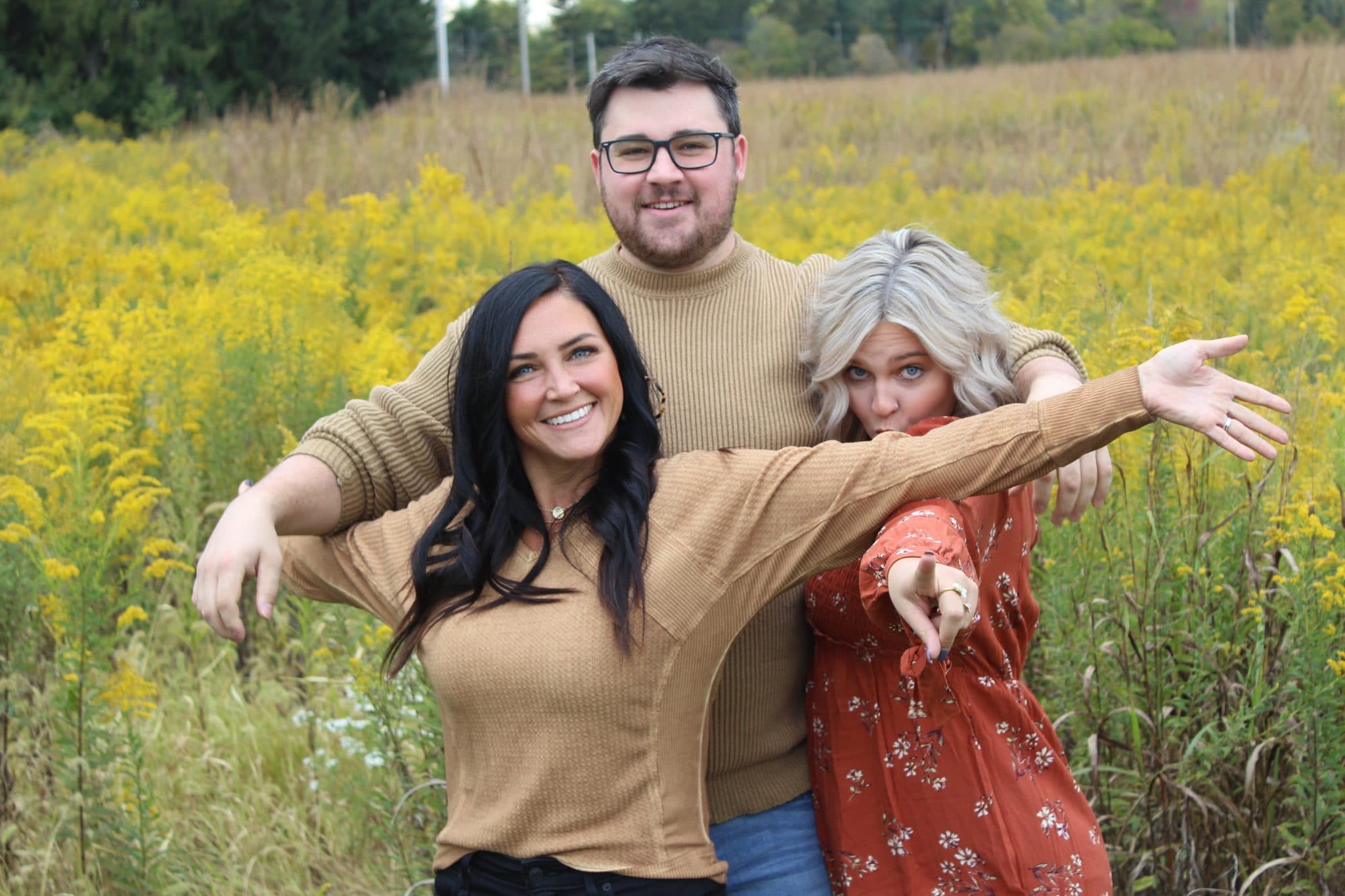 Large Family, Ohio Family Fall Pictures, Stilettos and Diapers, Siblings