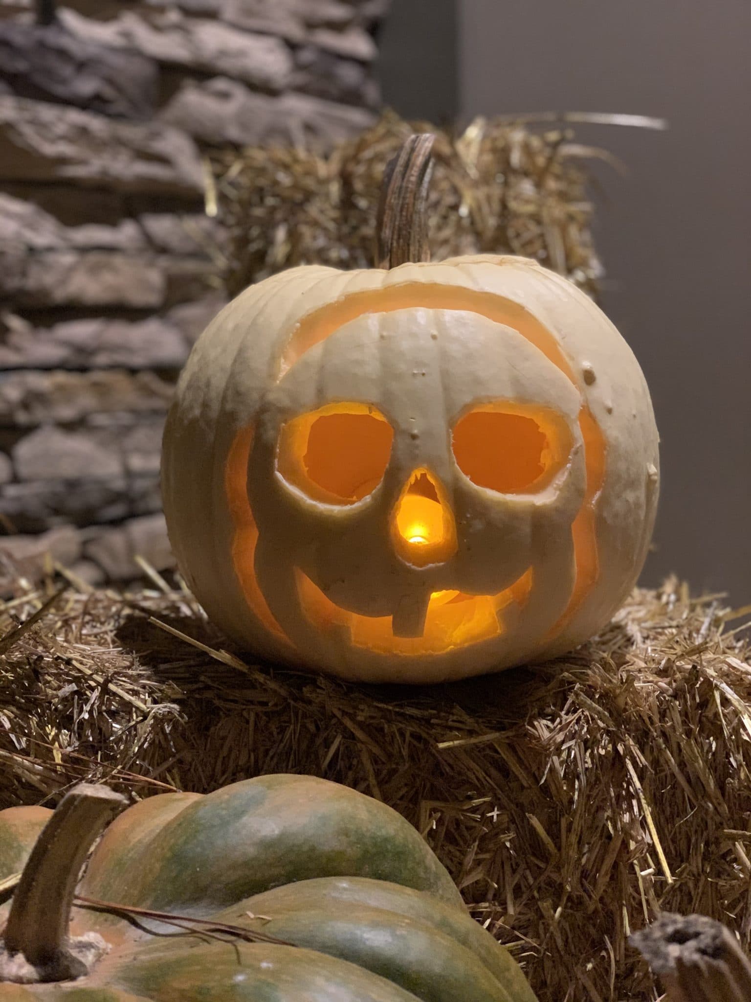 Halloween Jack O Lantern, Pumpkin Carving, Stilettos and Diapers