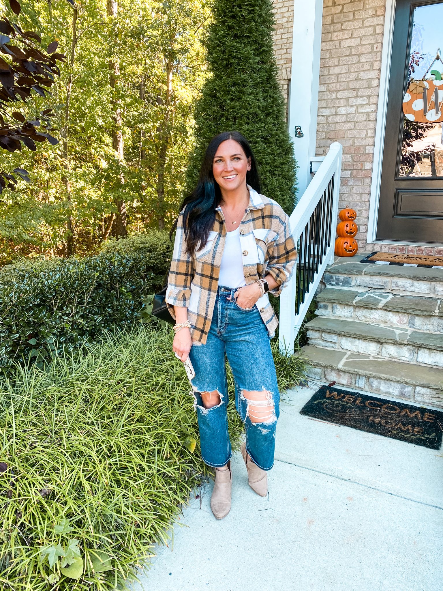 Fall Style, Shacket style, how to style wide leg jeans, Stilettos and Diapers, Molly Wey