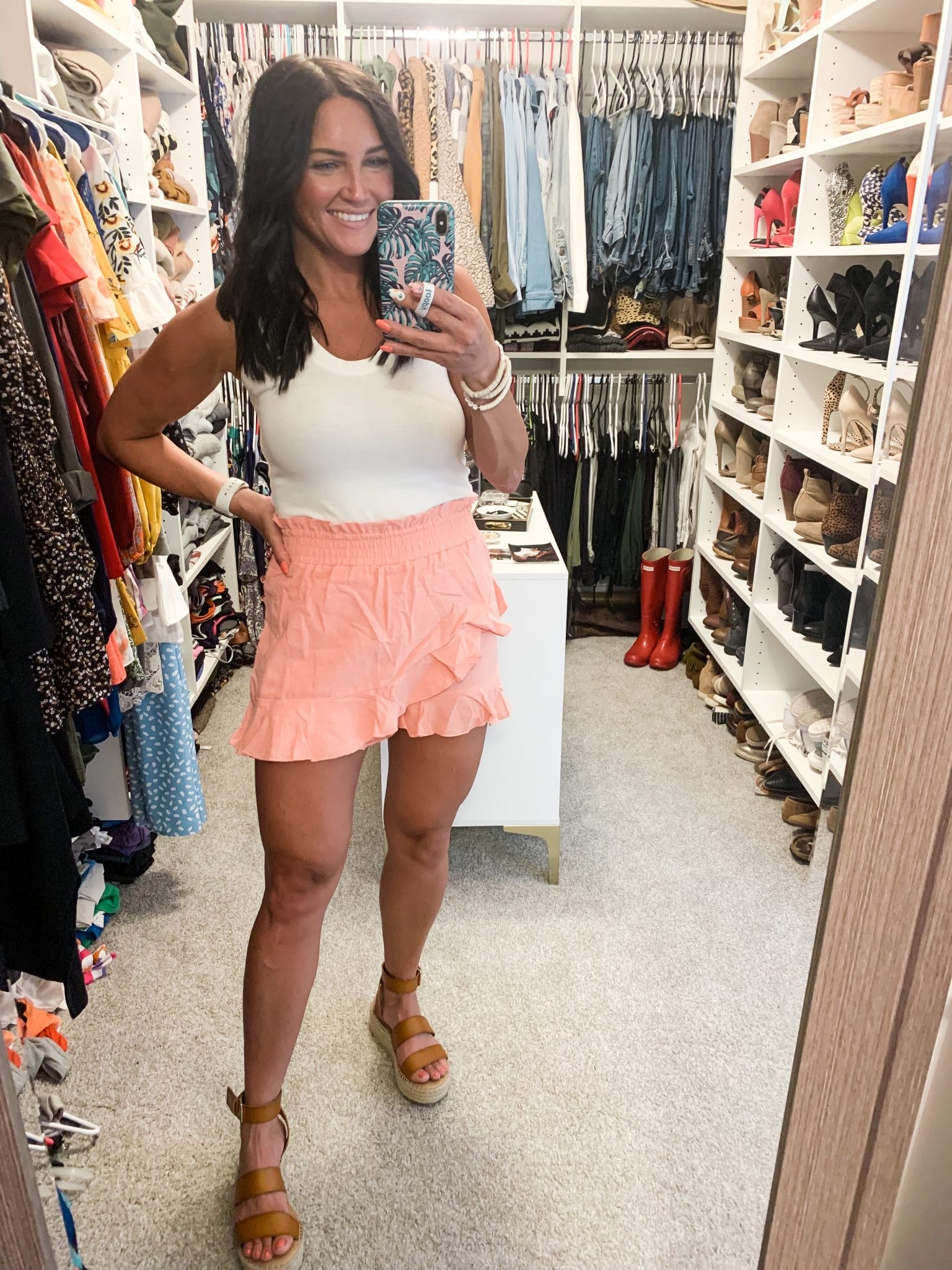 pink linen skort, amazon summer outfits, stilettos and diapers, molly wey