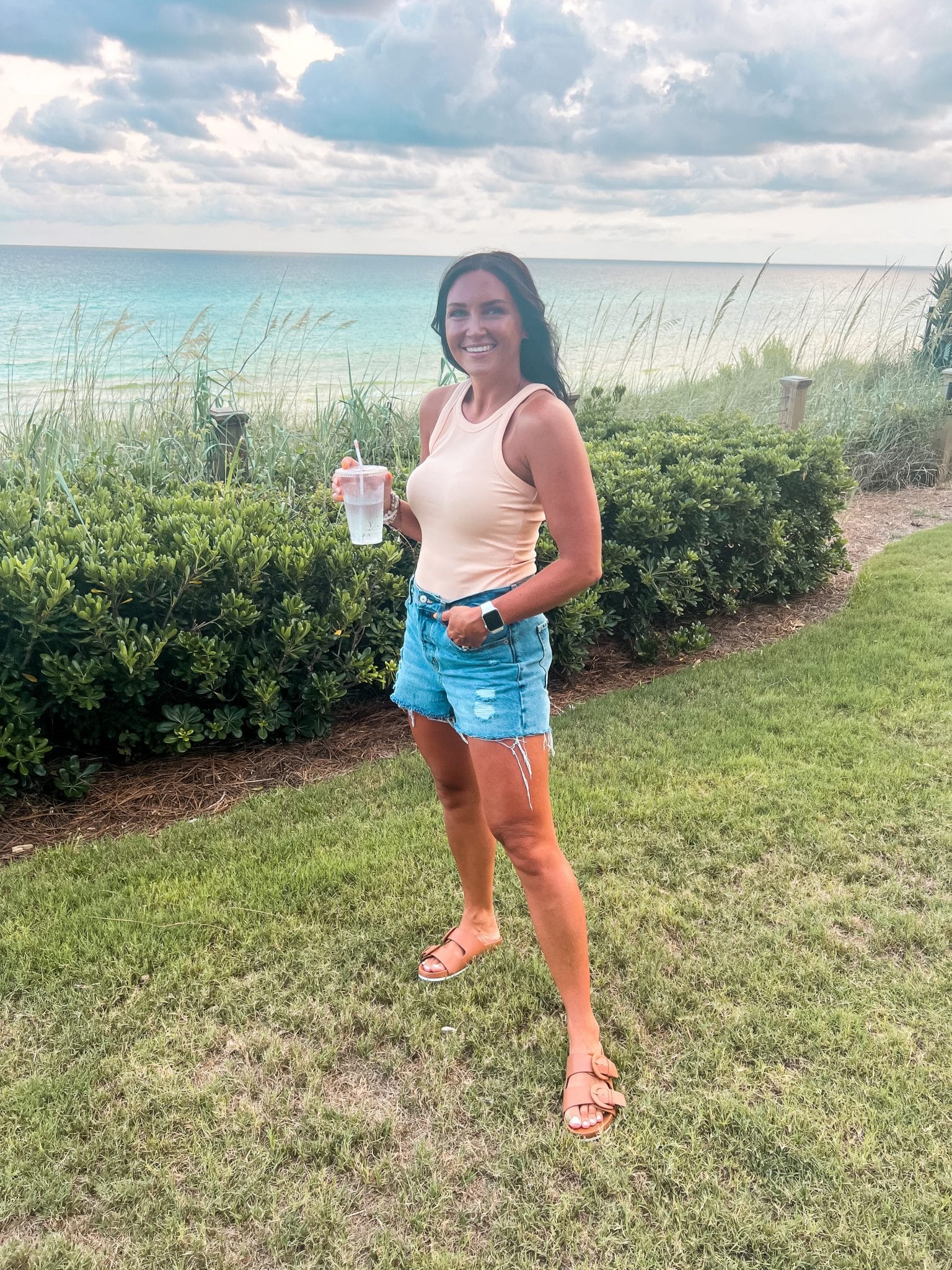 What I Wore On Our Beach Vacation - Stilettos & Diapers