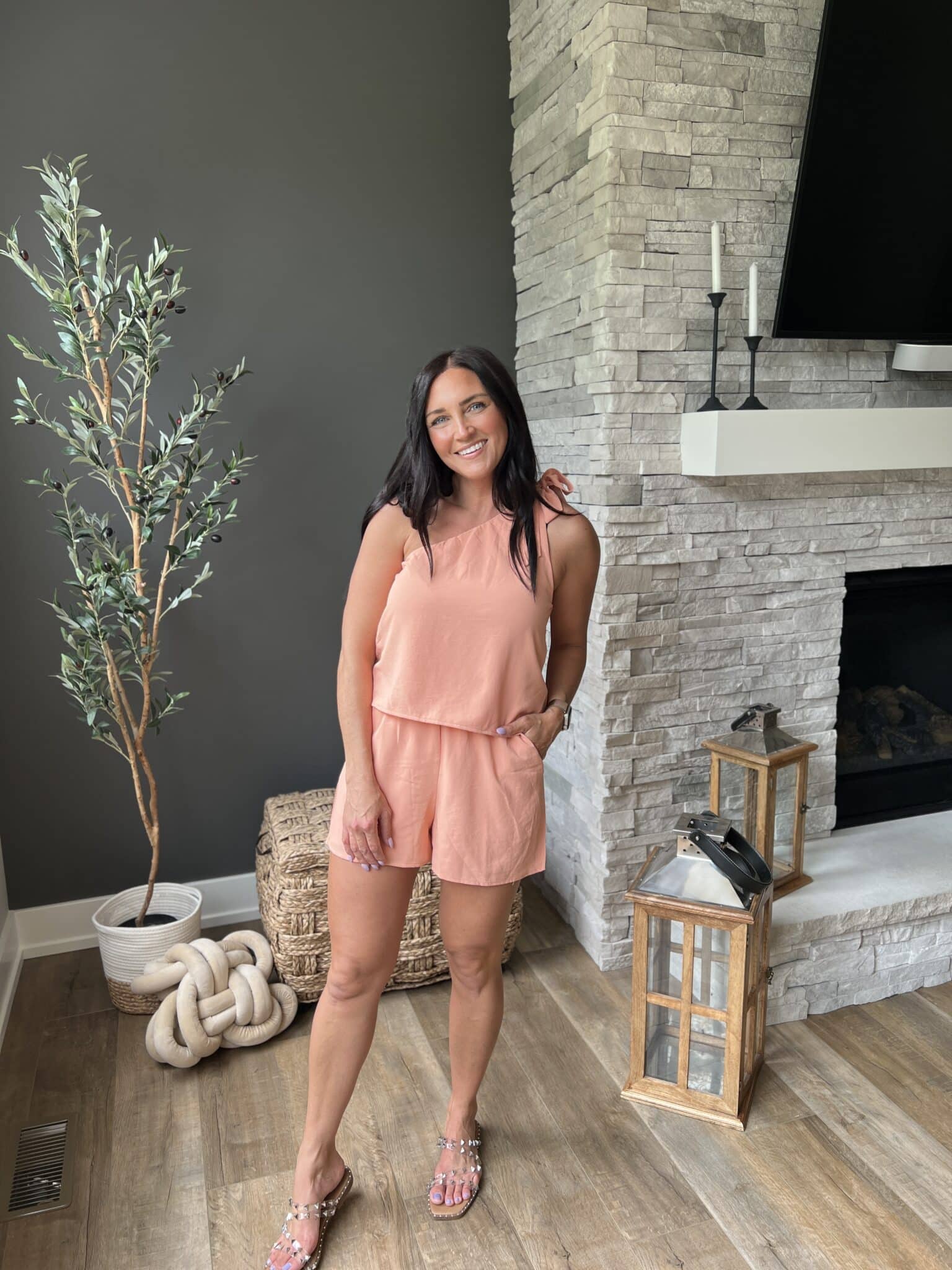 1 shoulder romper, linen romper, Amazon Summer finds, Amazon summer outfits, Stilettos and Diapers