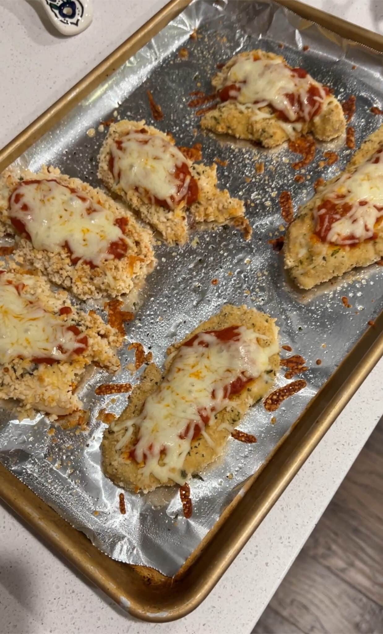 Baked Chicken Parmesan, Easy weeknight dinner, 30 minute dinner, stilettos and diapers