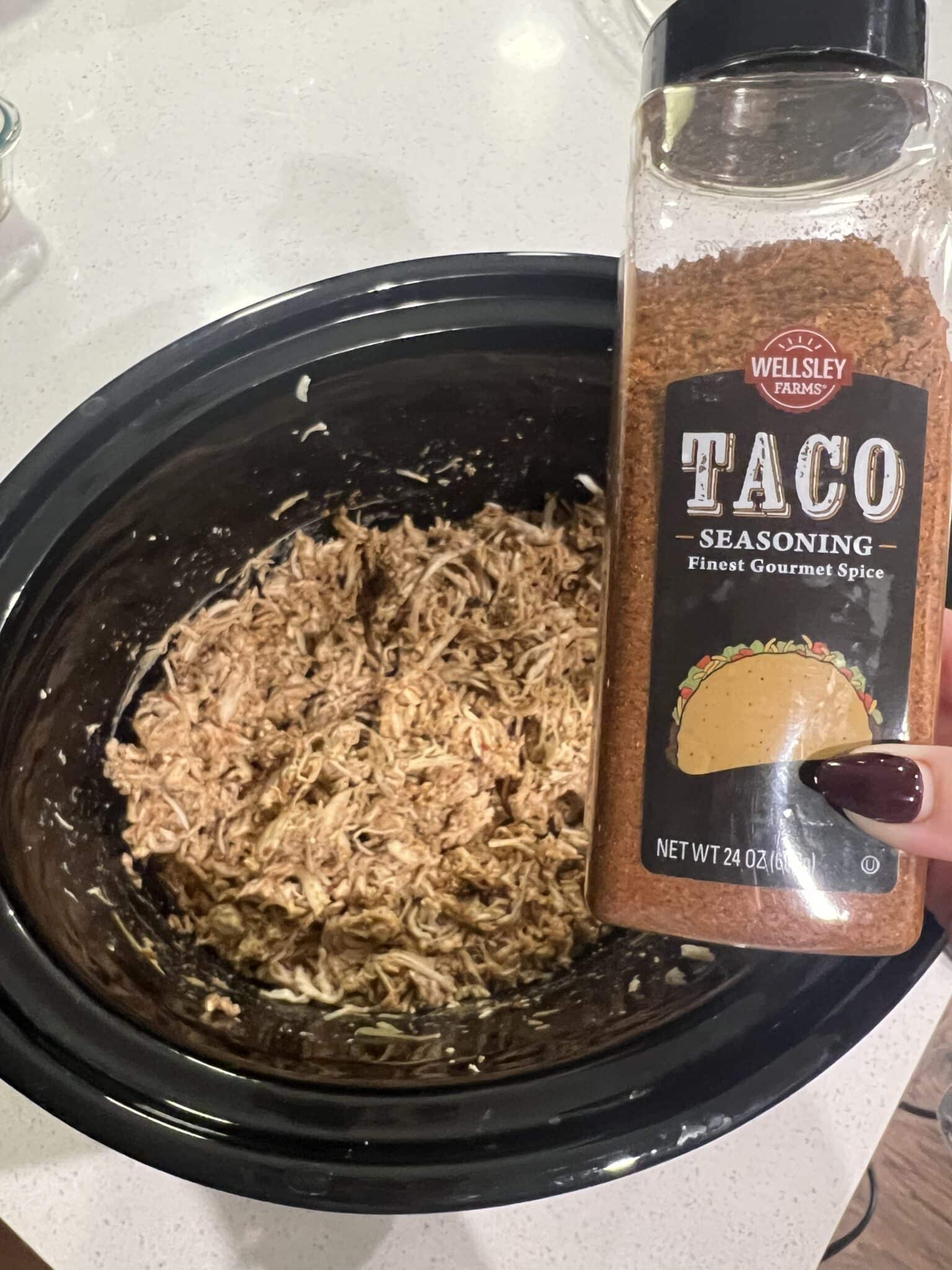 crockpot taco chicken, Make Ahead Meat Meal Plan, Busy sports mom meal plan, family menu, weeknight meal plan, stilettos and diapers