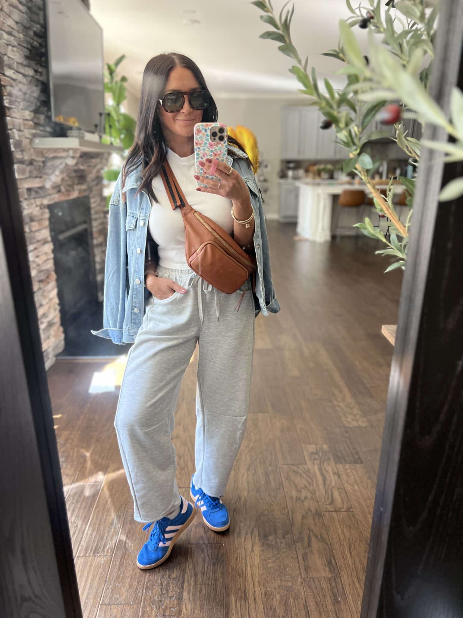Barrel sweatpants, casual fall style, mom style, molly wey, found it on amazon